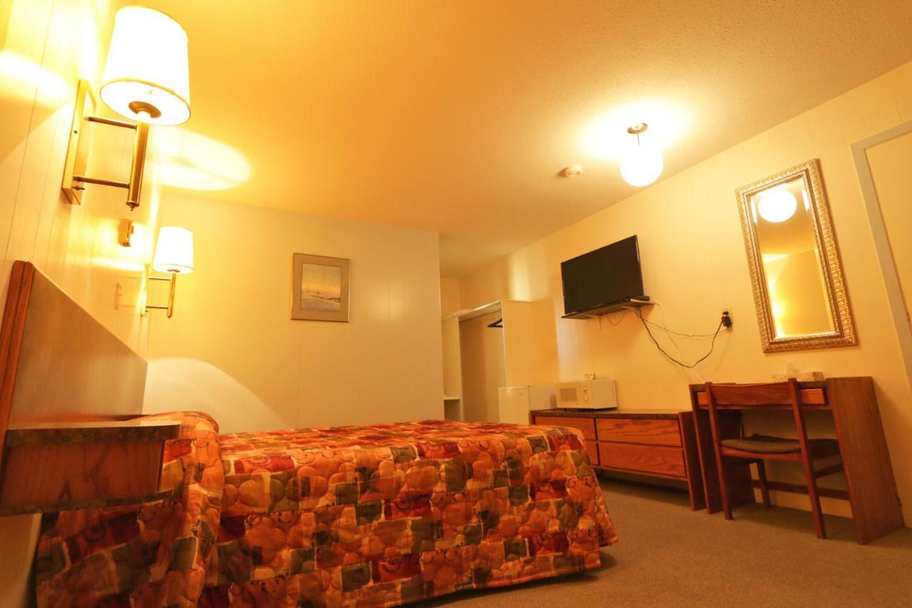 Sunset Motel Creston Extérieur photo