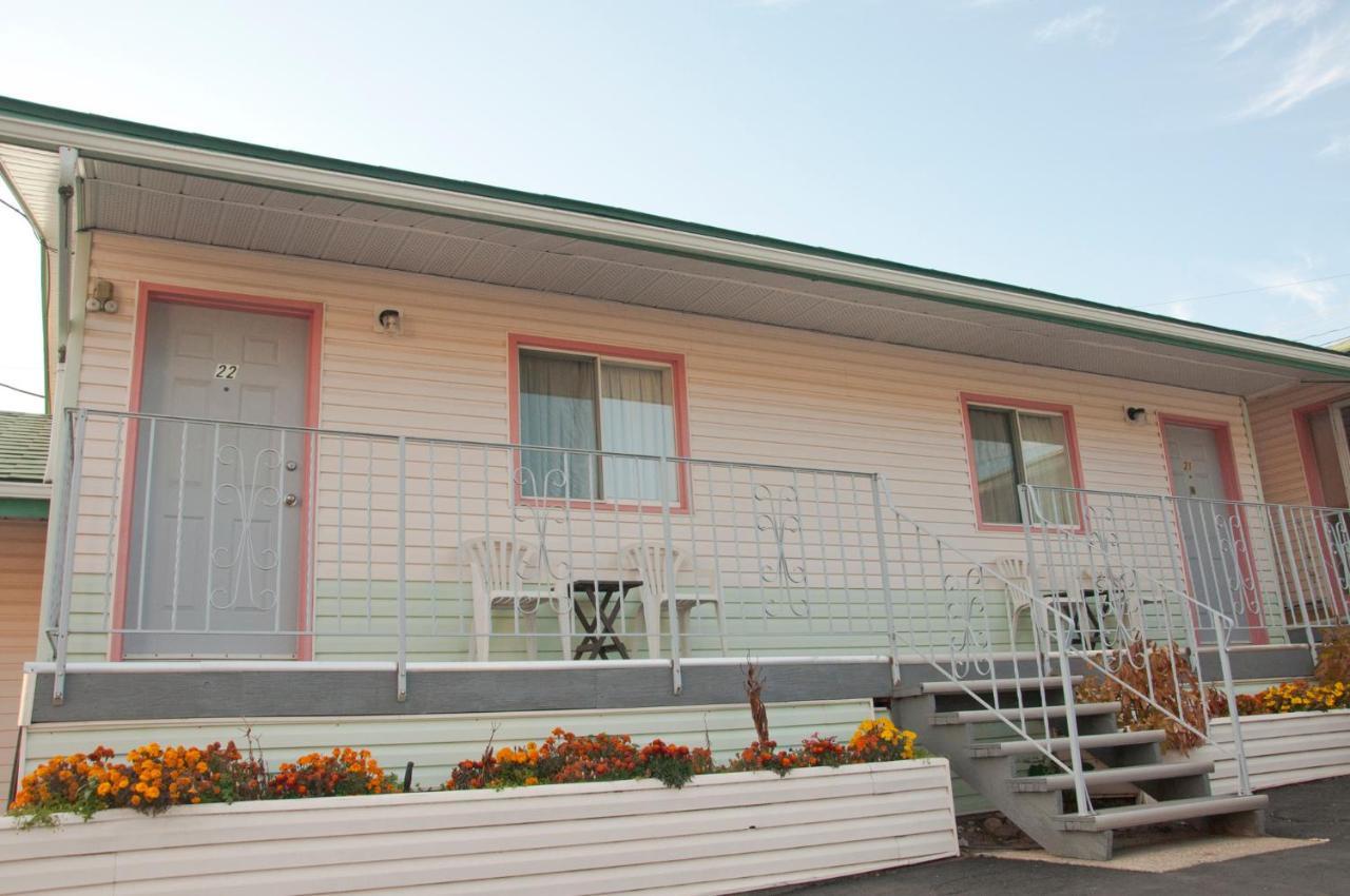 Sunset Motel Creston Extérieur photo